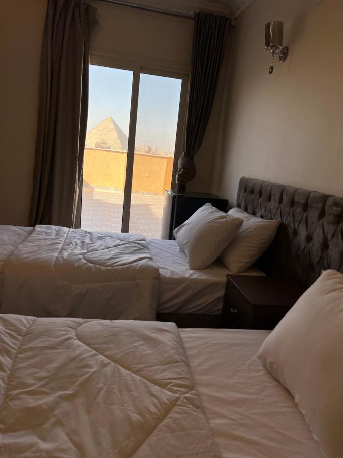 Bedouin Pyramids View Hotel Kafrat al Jabal ภายนอก รูปภาพ