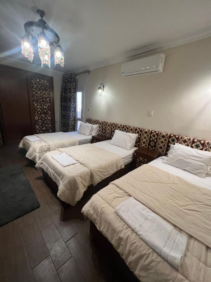 Bedouin Pyramids View Hotel Kafrat al Jabal ภายนอก รูปภาพ