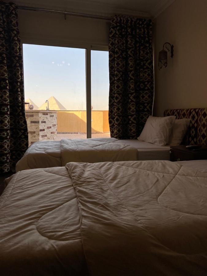 Bedouin Pyramids View Hotel Kafrat al Jabal ภายนอก รูปภาพ