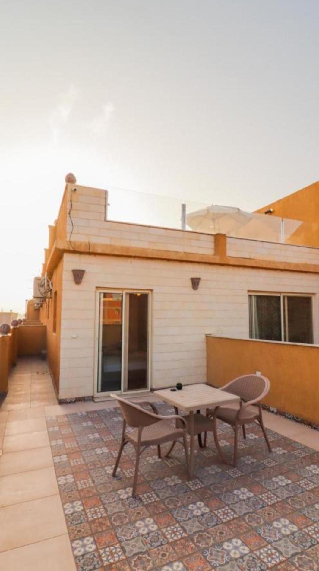 Bedouin Pyramids View Hotel Kafrat al Jabal ภายนอก รูปภาพ